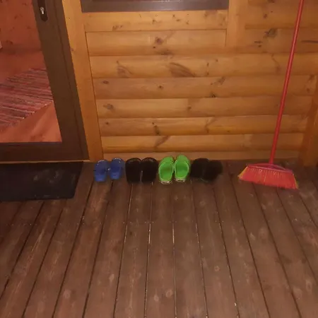 Hoovimaja * Treimani