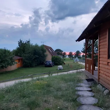 度假居 Hoovimaja *